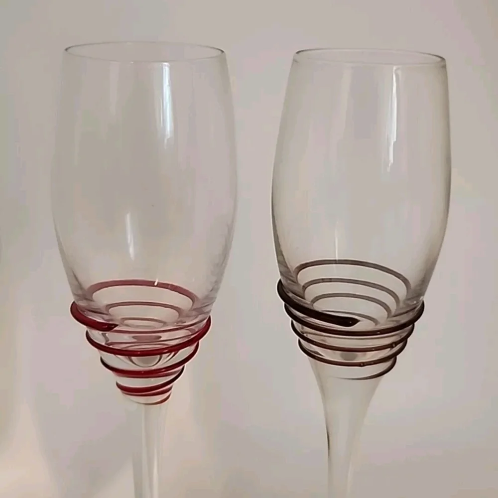 SET OF 4 PIER 1 WINE GLASSES WITH SWIRL OVERLAY MULTI COLORED MOUTH BLOWN